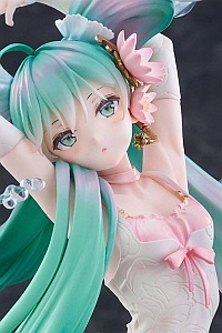 FuRyu F:NEX Hatsune Miku Sui-lian Ver. 1/7 Plastic Figure FuRyu F:NEX Hatsune Miku Sui-lian Ver. 1/7 Plastic Figure