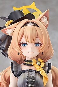 GOOD SMILE ARTS Shanghai Blue Archive Mari (Idol) Memorial Lobby Ver. 1/7 Plastic Figure