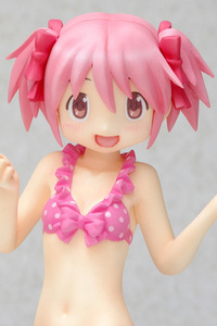 WAVE BEACH QUEENS Puella Magi Madoka Majica Kaname Madoka 1/10 PVC Figure