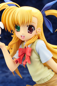 ALTER Magical Girl Lyrical Nanoha ViVid Takamachi Vivio 1/7 PVC Figure