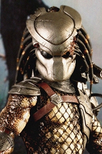 Hot Toys Movie Masterpiece Predators Classic Predator 1/6 Action Figure