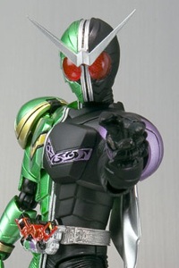 BANDAI SPIRITS S.H.Figuarts Kamen Rider W Cyclone Joker