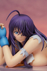 Griffon Enterprises R-line Ikki Tousen Shugaku Toshi Keppuroku Kanu Unchou -Lying Down Ver.- 1/7 PVC Figure