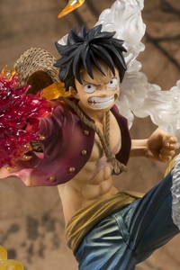 BANDAI SPIRITS Figuarts ZERO Monkey D. Luffy -Battle Ver. Gum Gum no Red Hawk-