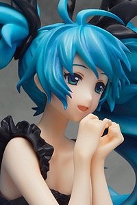GOOD SMILE COMPANY (GSC) Character Vocal Series 01 Hatsune Miku Deep Sea Girl Ver. 1/8 PVC Figure