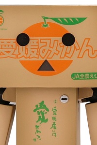 KAIYODO Yotsuba&! Revoltech Danboard Mini Company Collaborative Project JA Ehime Mikan Box Version