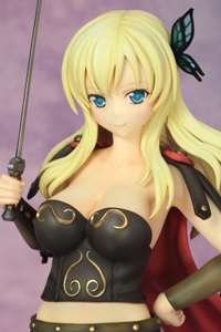 Griffon Enterprises Boku wa Tomodachi ga Sukunai NEXT Kashiwazaki Sena Miniskirt Swordsman Ver. 1/8 PVC Figure