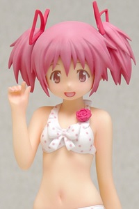 WAVE BEACH QUEENS Puella Magi Madoka Magica The Movie Kaname Madoka Ver. 2 1/10 PVC Figure