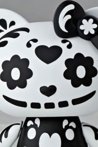 KAIYODO Revoltech Hello Kitty Black Skull Ver.