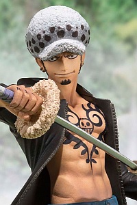 BANDAI SPIRITS Figuarts ZERO Trafalgar Law -Dressrosa Hen-