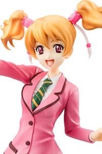 MegaHouse World Uniform Operation Fresh Pretty Cure! Momozono Love 1/10 PVC Figure