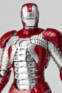 KAIYODO Legacy of Revoltech LR-024 Iron Man Mark V