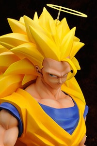 X PLUS Gigantic Series Dragon Ball Z Son Goku Super Saiyan 3 PVC Figure