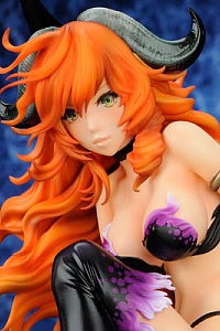 EMBRACE JAPAN Black Arts Keeper Diabolus Inclinatus Desdemona PVC Figure