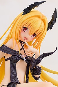 AQUAMARINE To LOVE-ru Darkness Golden Darkness -Trans Darkness- 1/8 PVC Figure