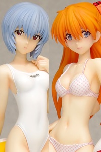 WAVE BEACH QUEENS Neon Genesis Evangelion Ayanami Rei & Soryu Asuka Langley Comic Ver. 1/10 PVC Figure