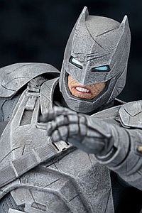 KOTOBUKIYA ARTFX+ Batman VS Superman Dawn of Justice Batman DAWN OF JUSTICE 1/10 PVC Figure