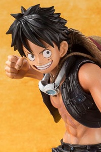 BANDAI SPIRITS Figuarts ZERO Monkey D. Luffy -ONE PIECE FILM GOLD Ver.-