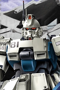 Bandai The 08th MS Team MG 1/100 RX-79[G]Ez-8 Gundam Ez8