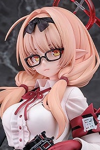 Yostar Shop Blue Archive Chinatsu 1/7 Plastic Figure