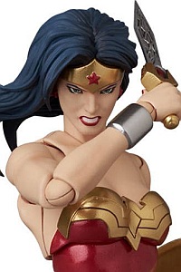 MedicomToy MAFEX No.318 WONDER WOMAN (SUPERMAN: FOR TOMORROW) Action Figure