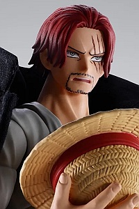 BANDAI SPIRITS S.H.Figuarts Shanks -Marine Ford Chojo Kessen-